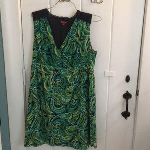 Green and blue patterned vneck sleeveless dress